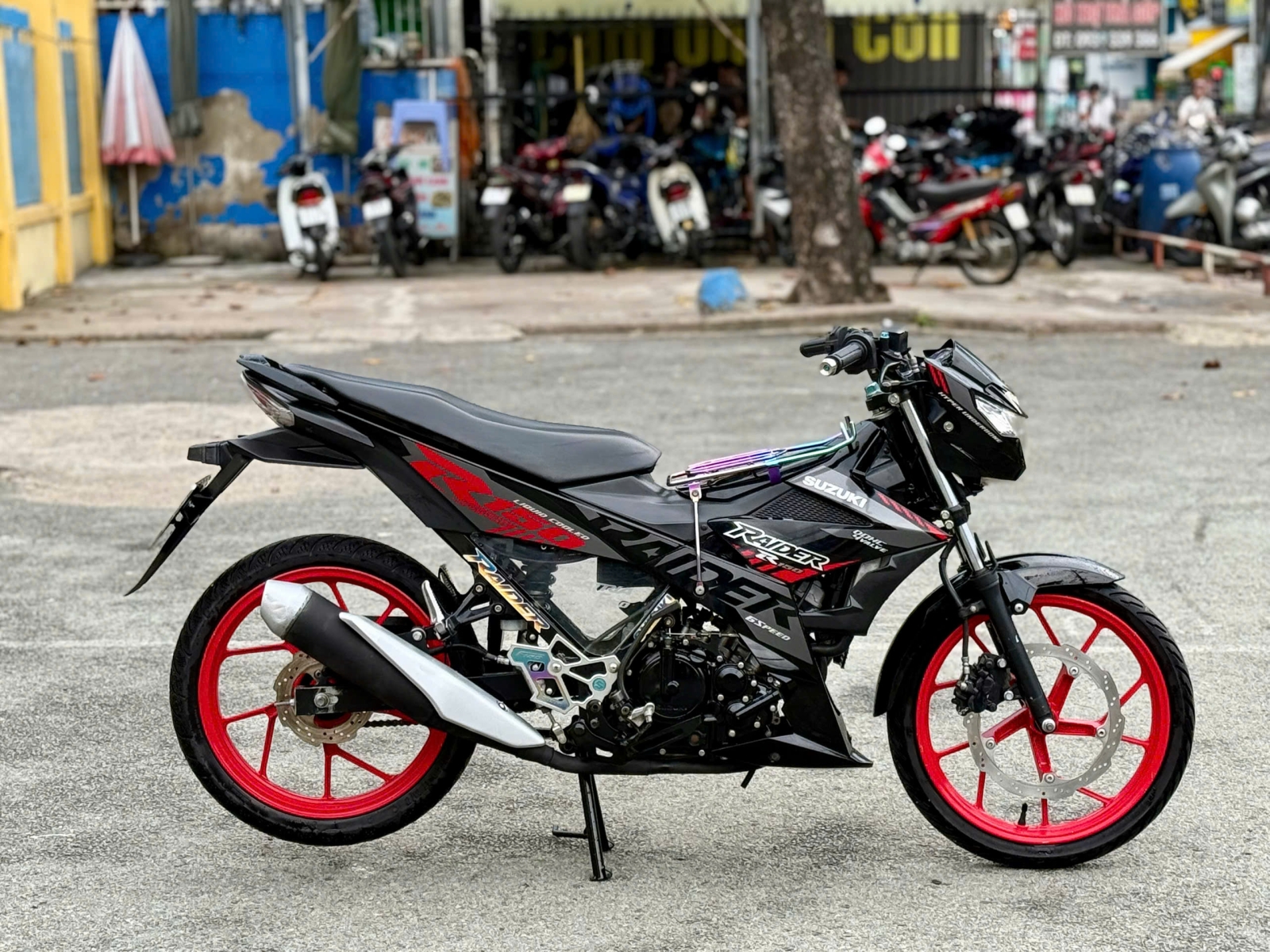 SUZUKI RAIDER FI BS 77G1-77425