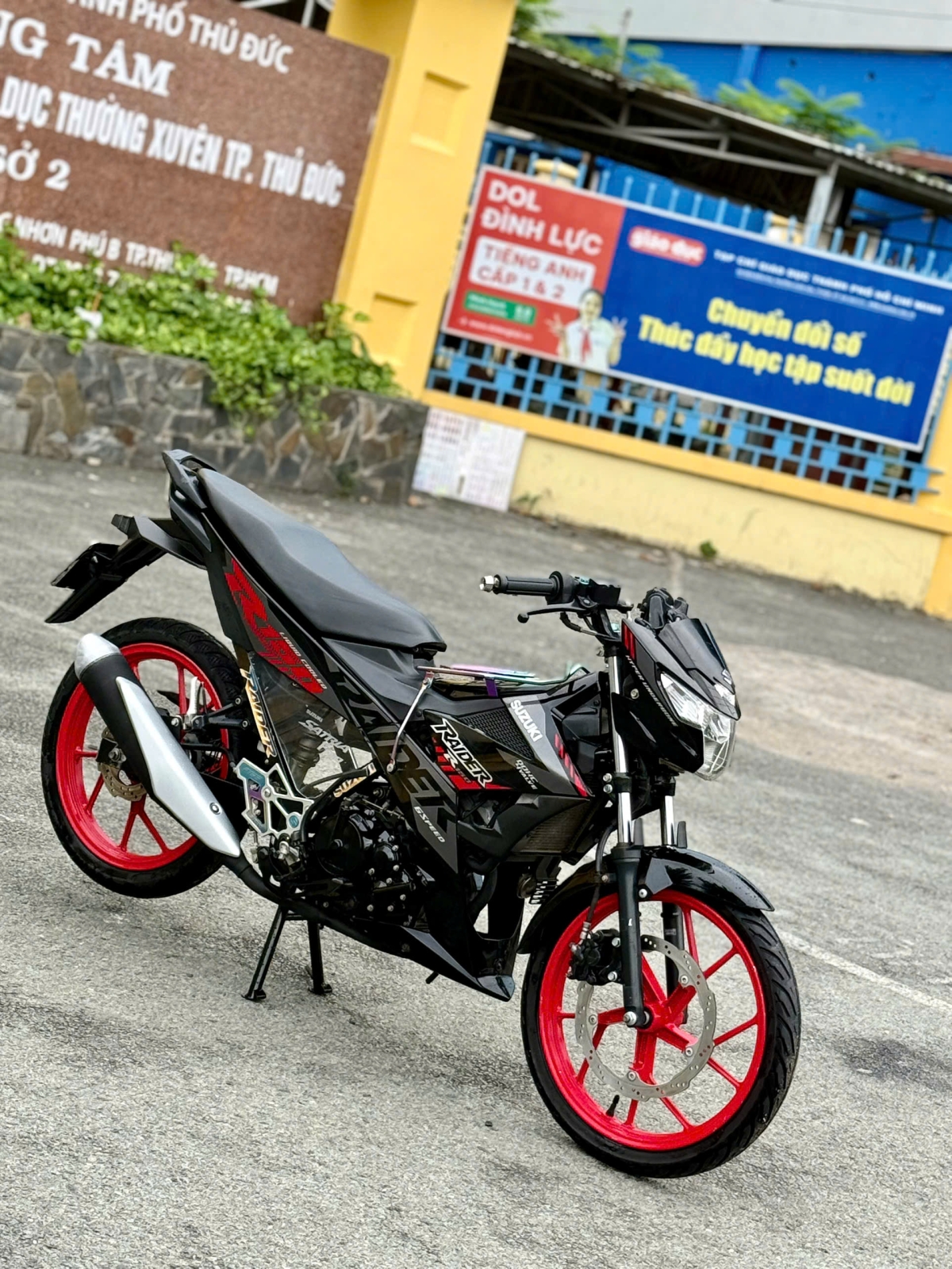 SUZUKI RAIDER FI BS 77G1-77425