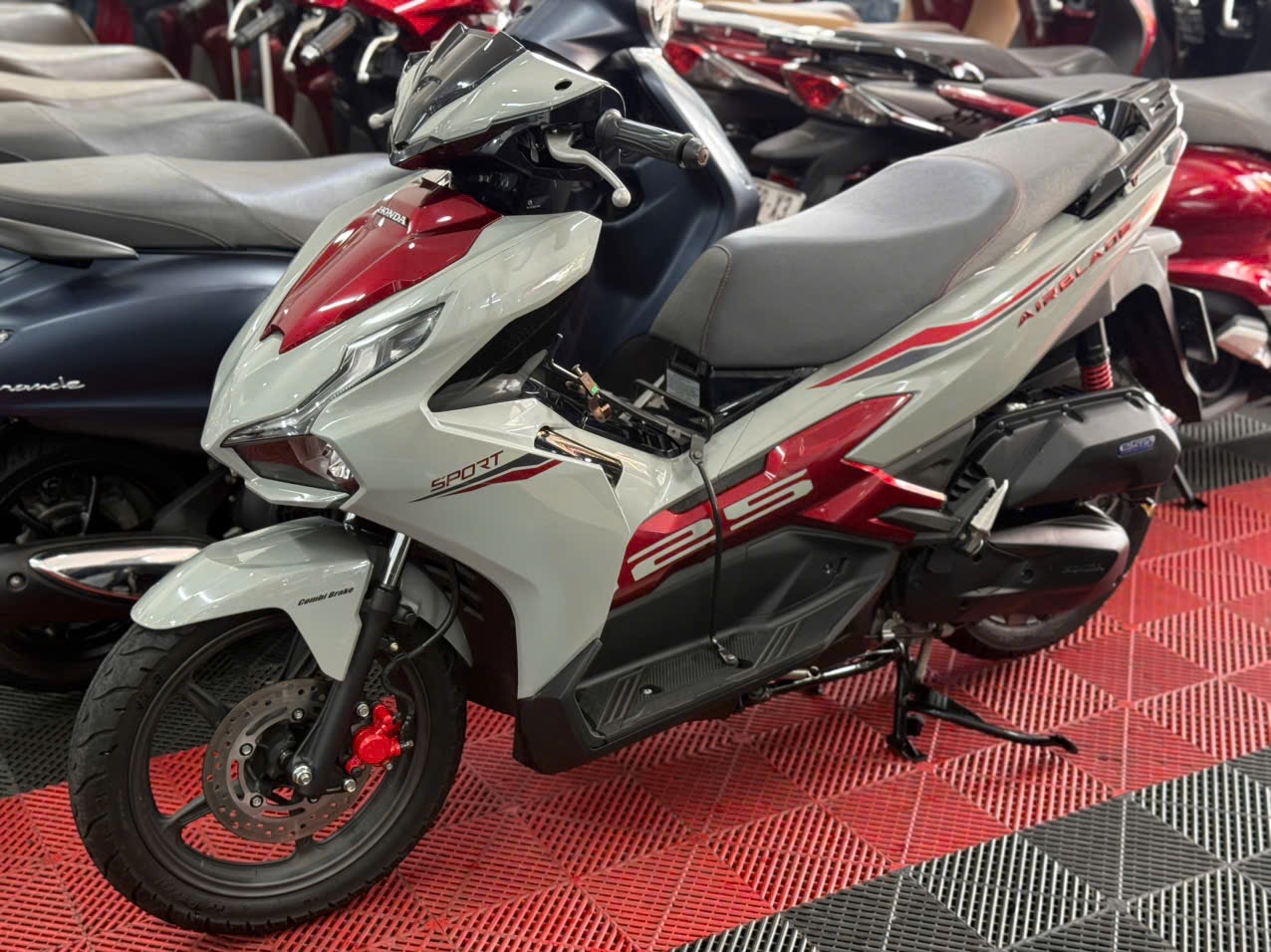 HONDA AIRBLADE 125 2024 7000KM 59S3-80435