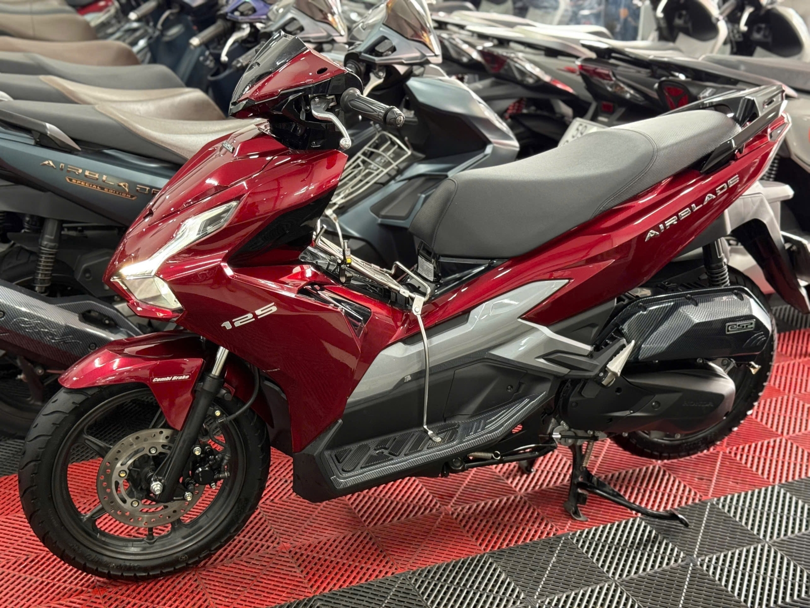 HONDA AIRBLADE 125 2025 4V 8000KM 50AC-76853