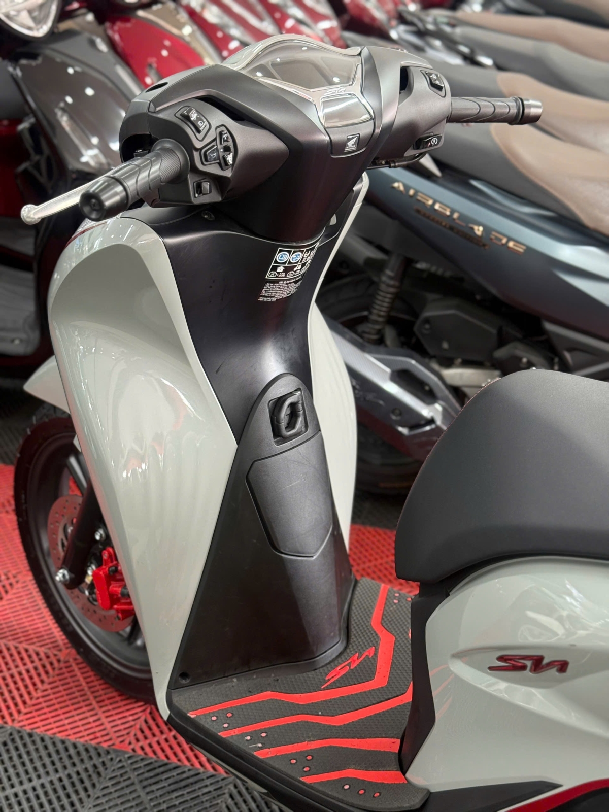 HONDA SH 125 ABS 2025 6000KM 84AA-49014