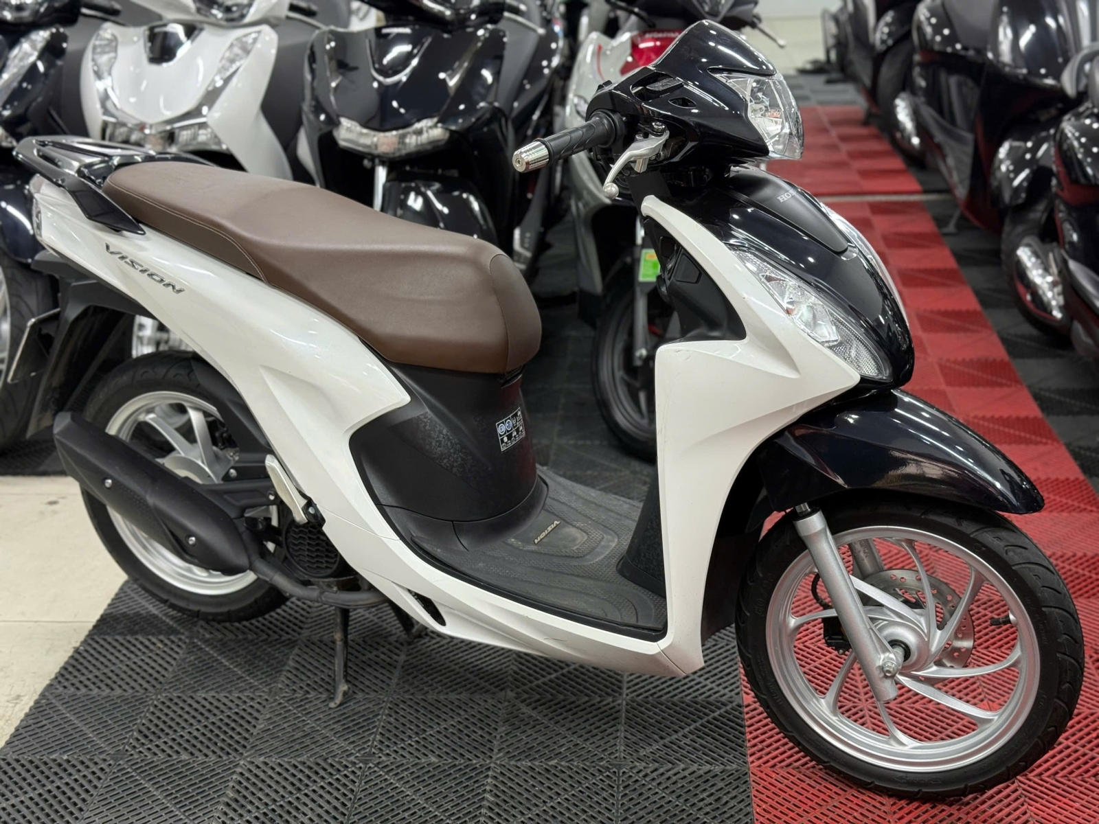HONDA VISION 2024 59XB-50786