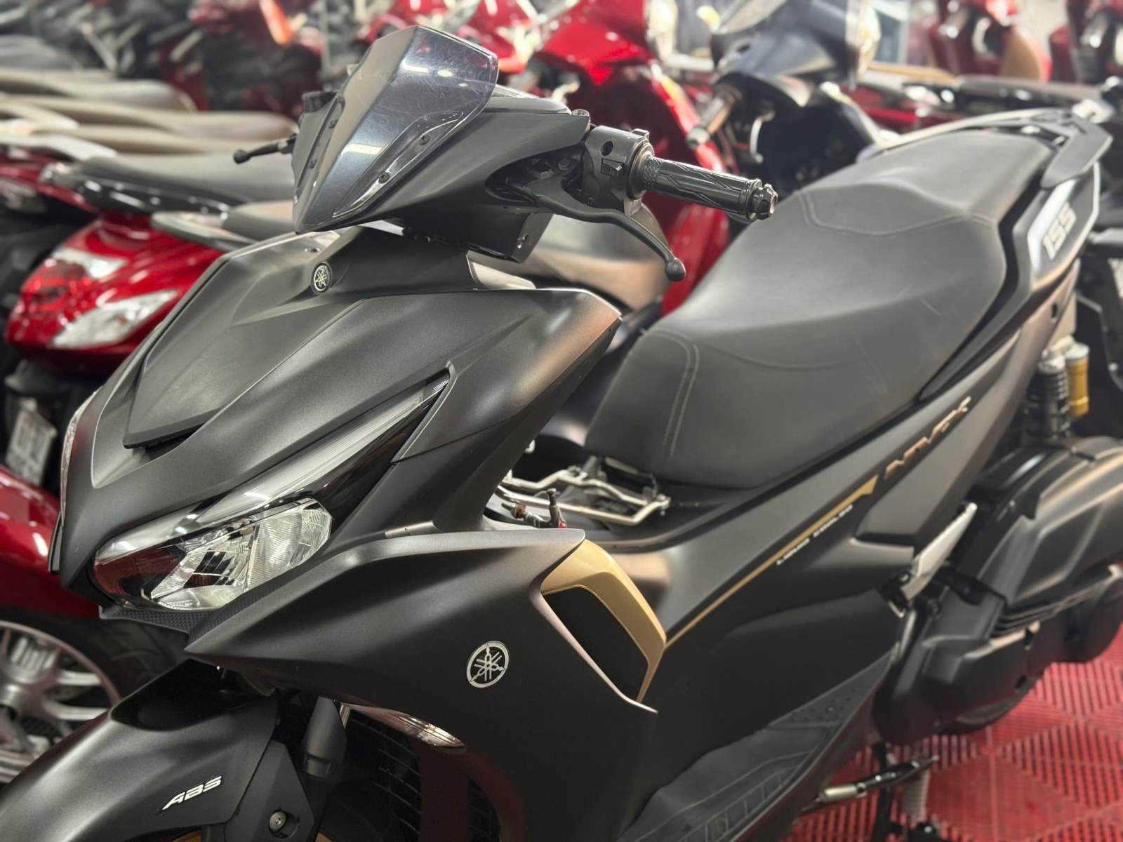 YAMAHA NVX 155 V2 2022 SMK 59X3-84157