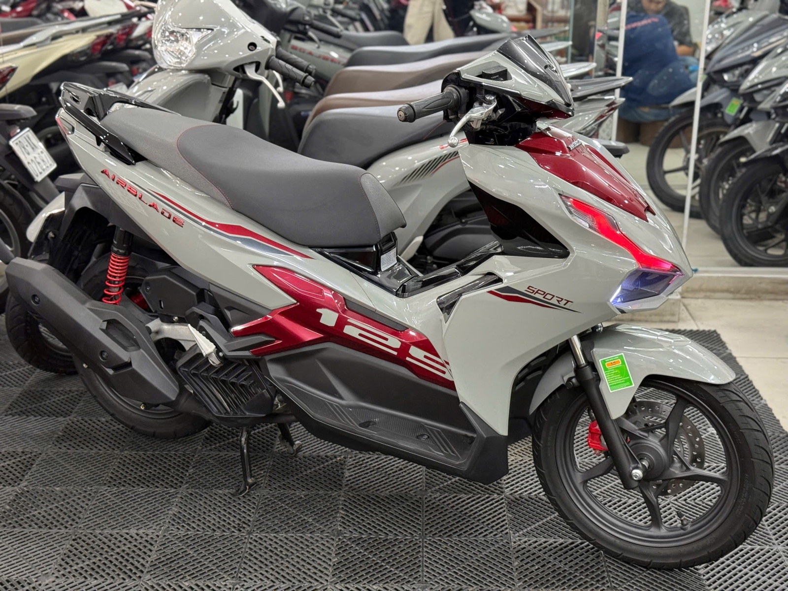 HONDA AIRBLADE 125 2025 50AD-04762