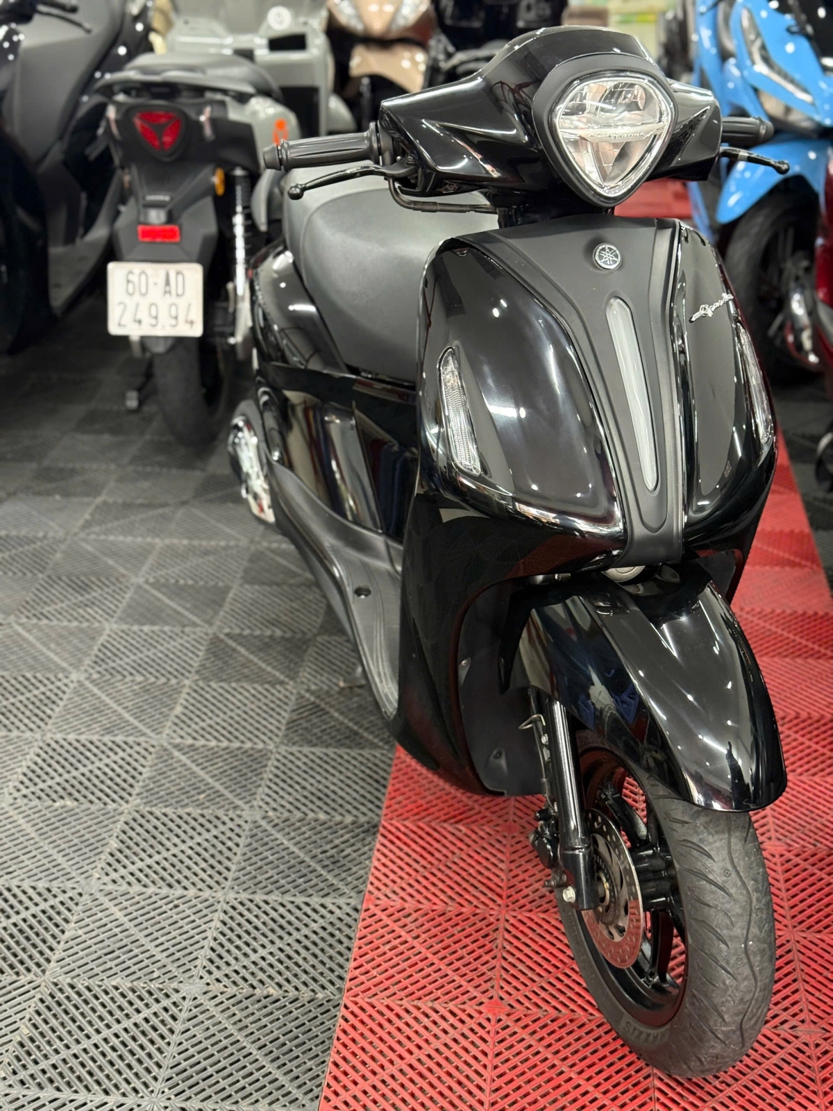 YAMAHA GRANDE 2024 FULL BLACK 61EA-08947