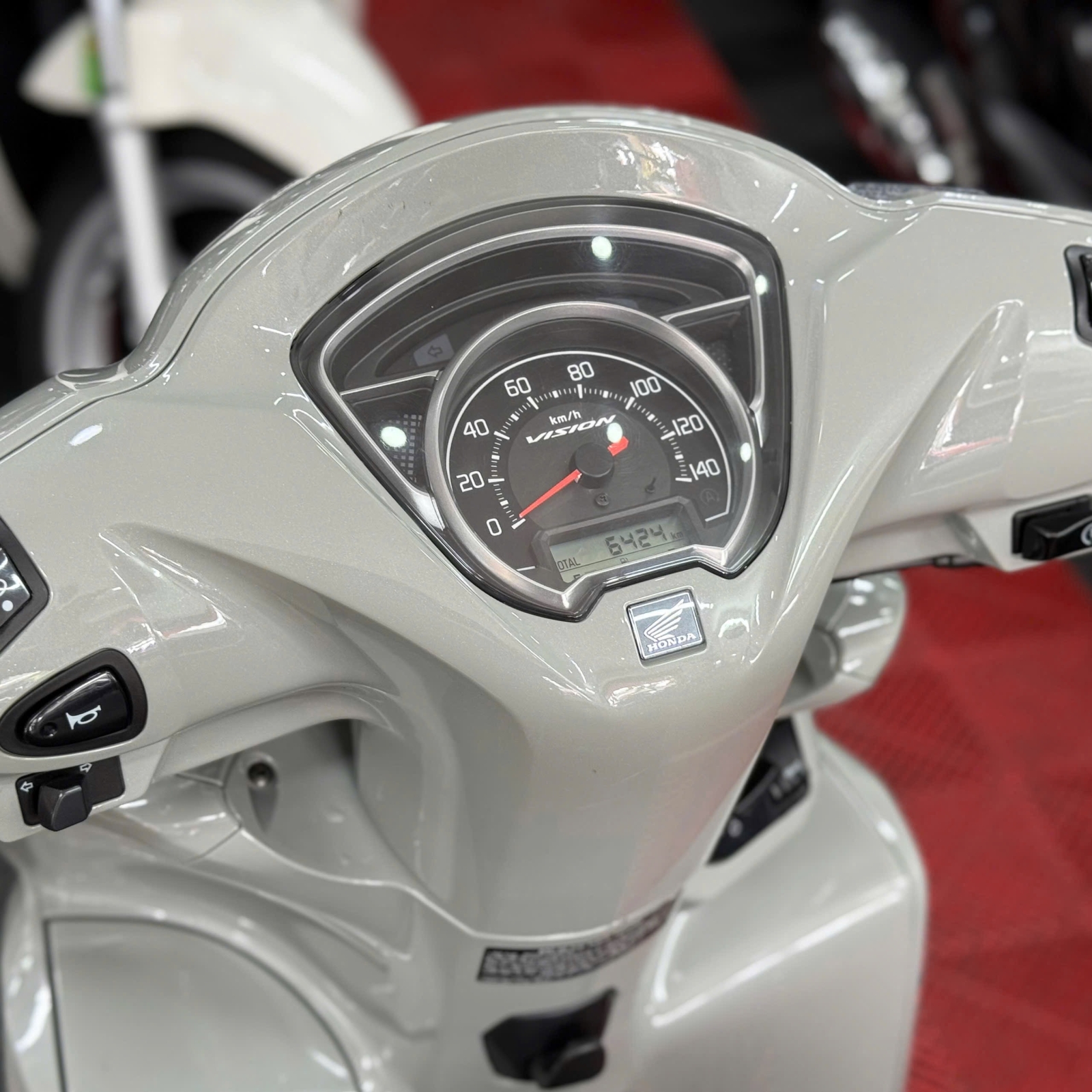 HONDA VISION 2023 Bánh Lớn 6000KM 71H1-10738