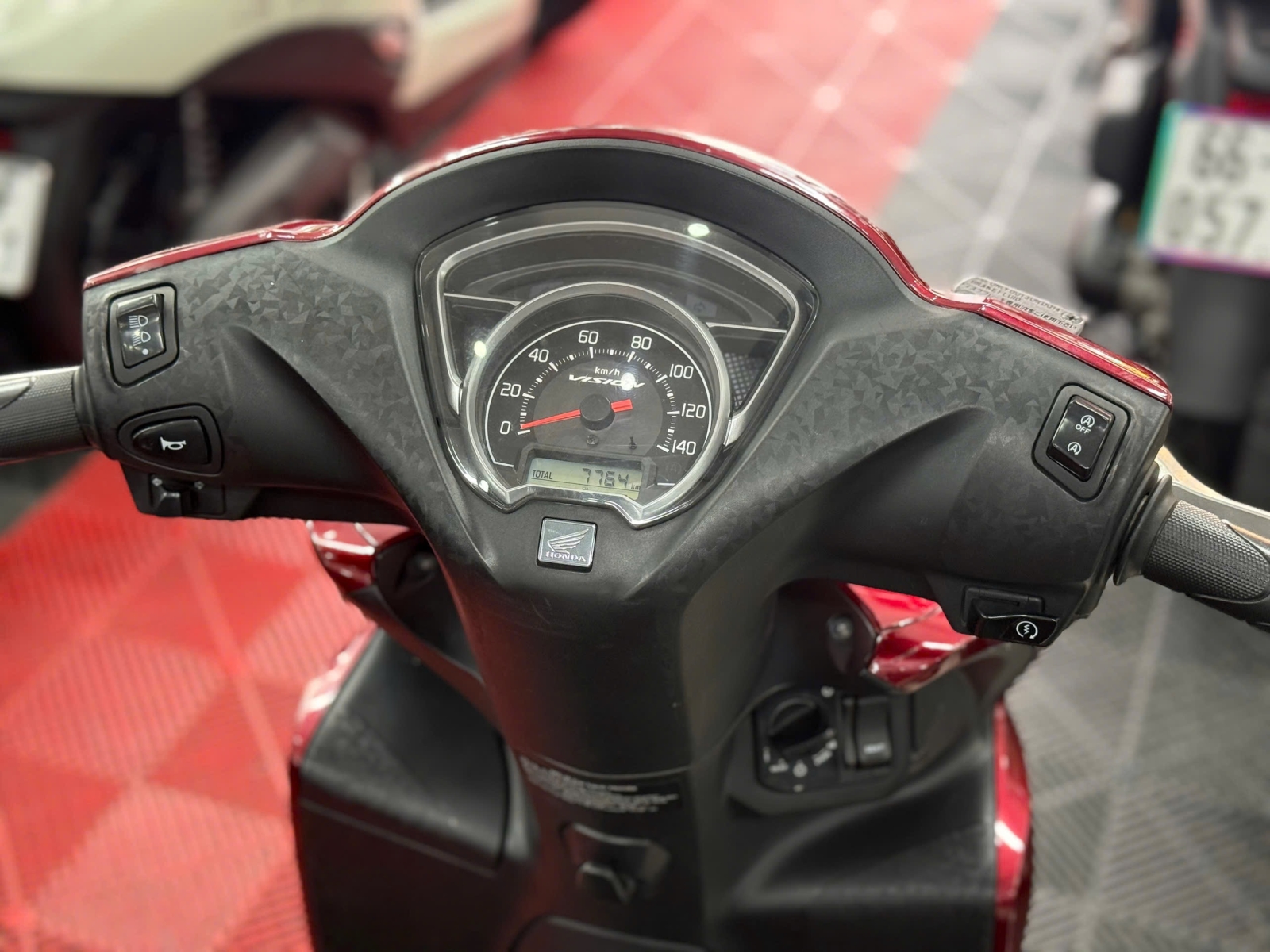 HONDA VISION 2023 SMK 7000KM 59XB-31819