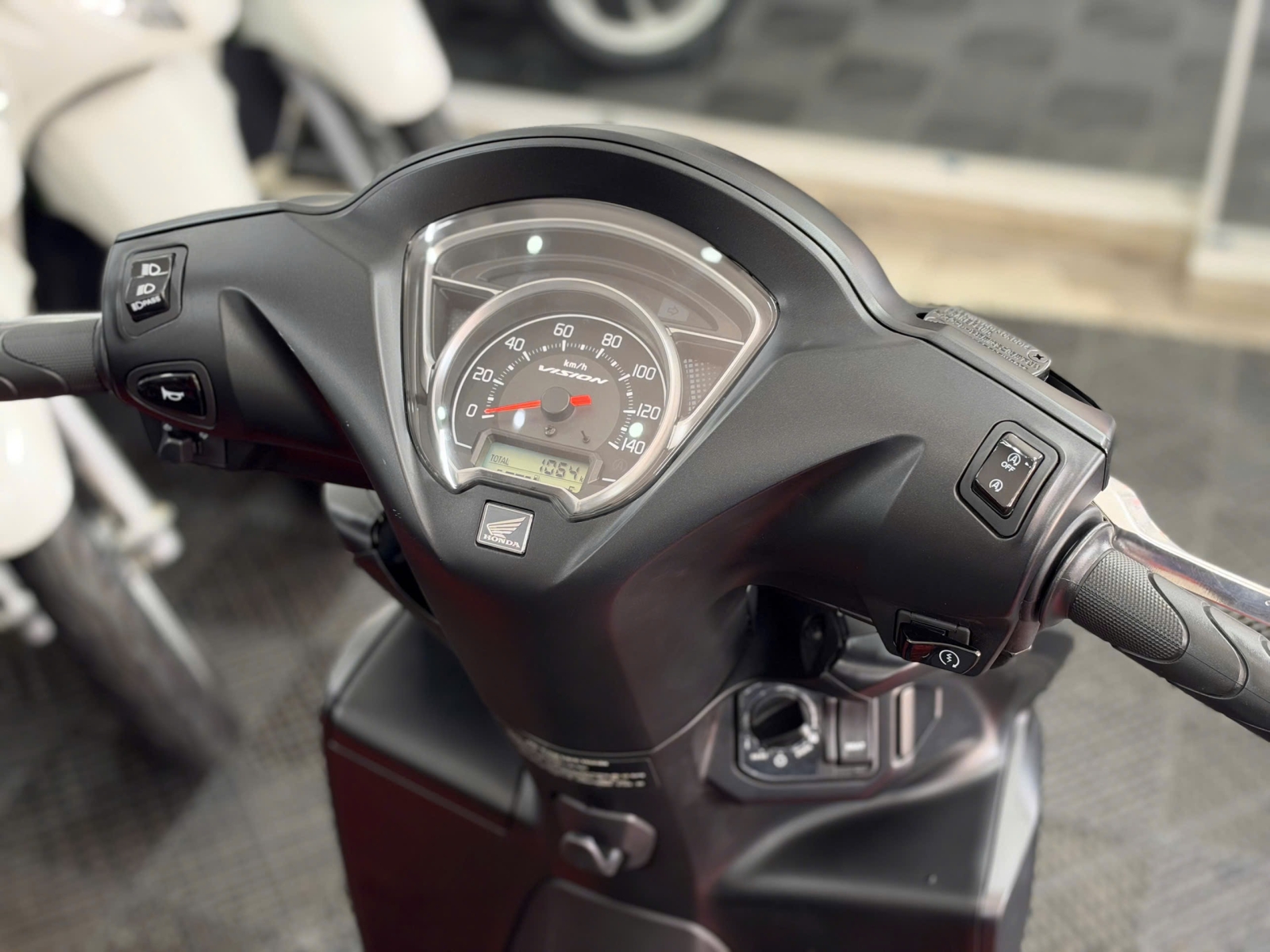 HONDA VISION 2026 Bánh Lớn 1000KM 50AG-79673