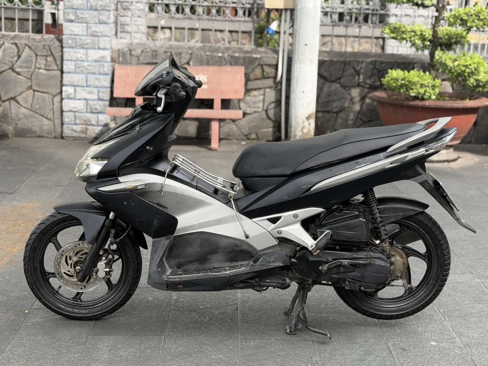 HONDA AIR BLADE Fi 2010 BAO TRANH CHẤP BS 74K4 5757