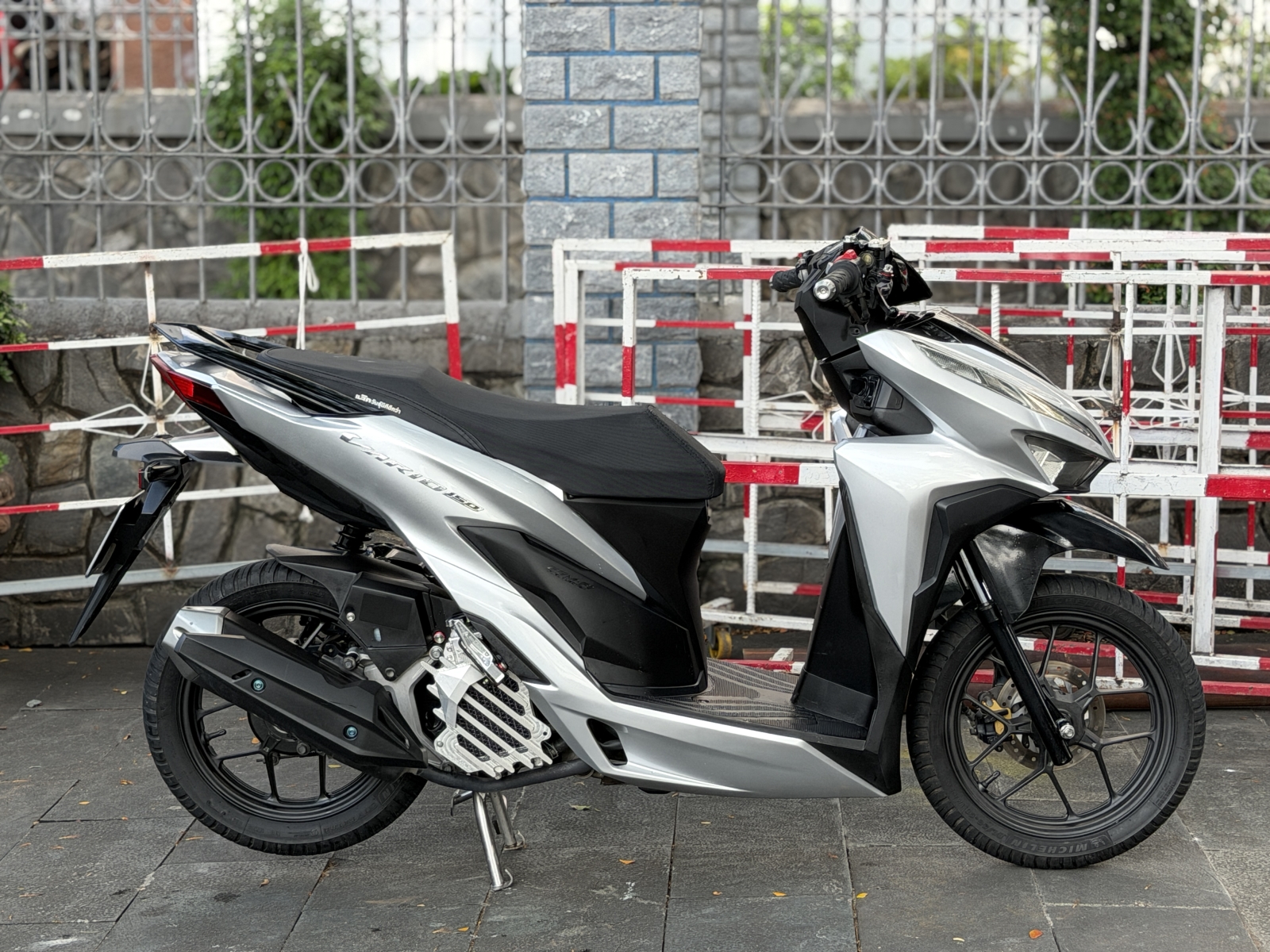 HONDA VARIO 150 2019 BẠC BS 48AA 28912