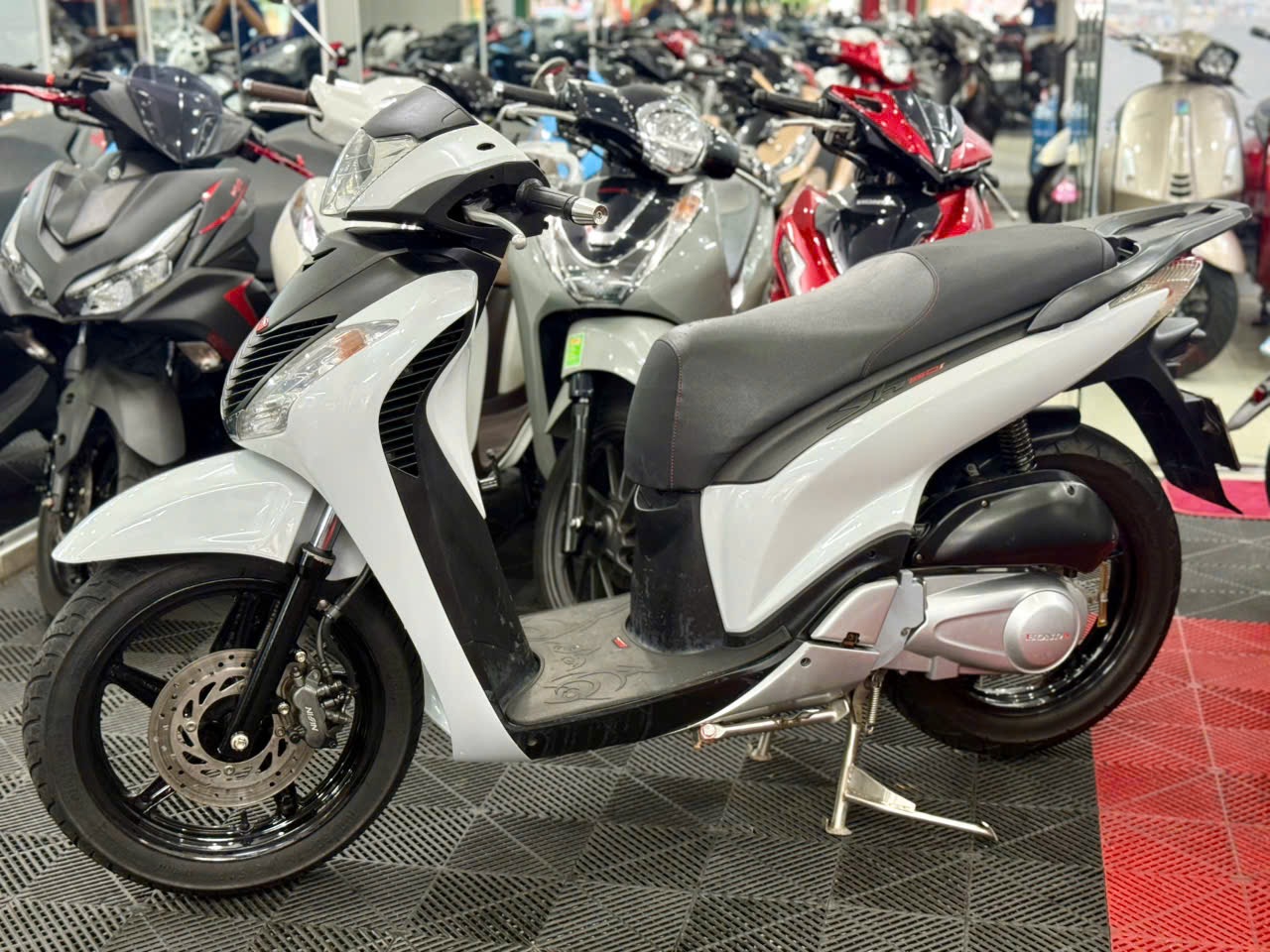 SH 150 Nhập Ý 2011 3cục 59U1-10882
