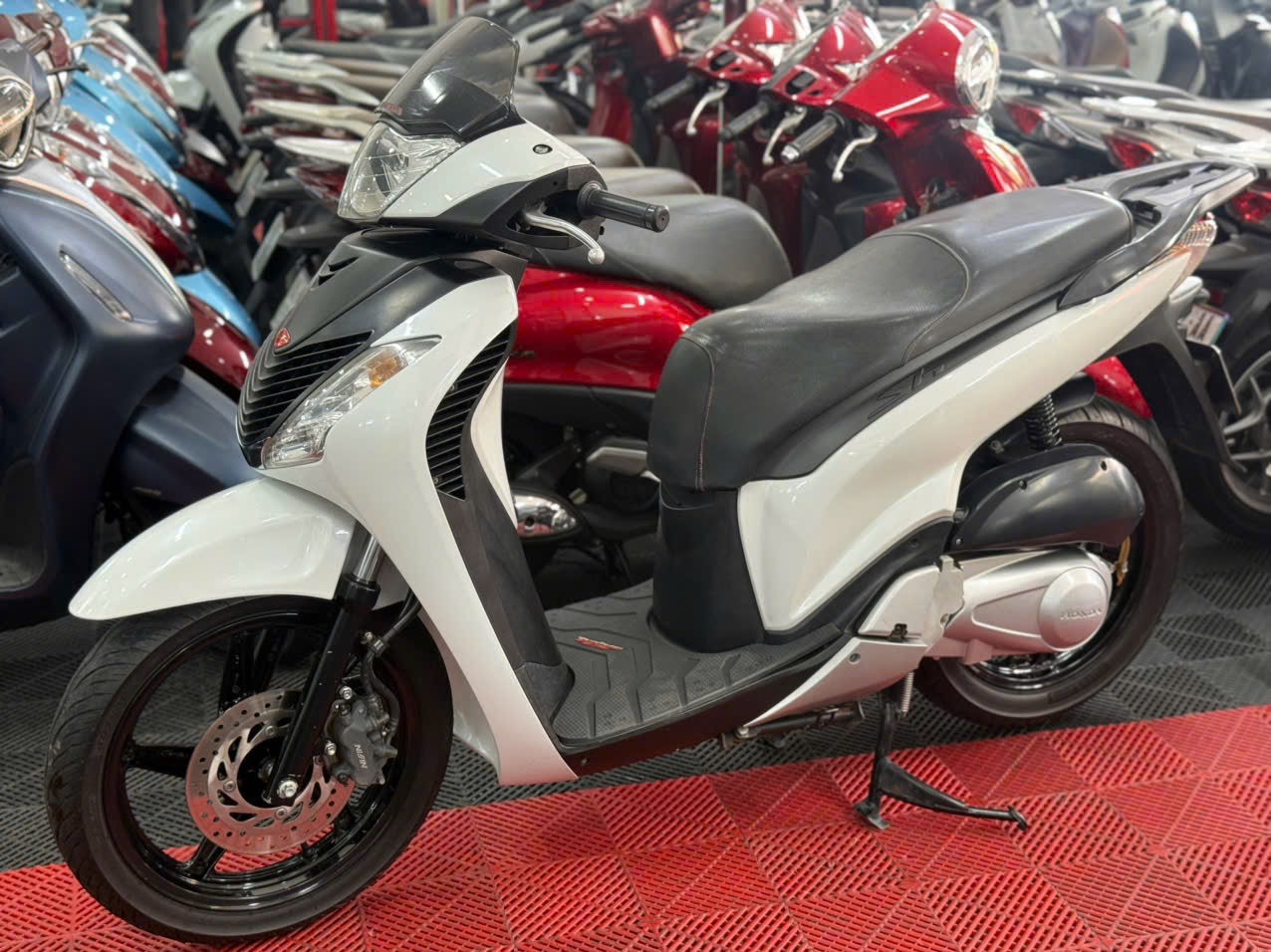HONDA SH Ý 2011 SM 107 Đầu Zin 60F4-44770