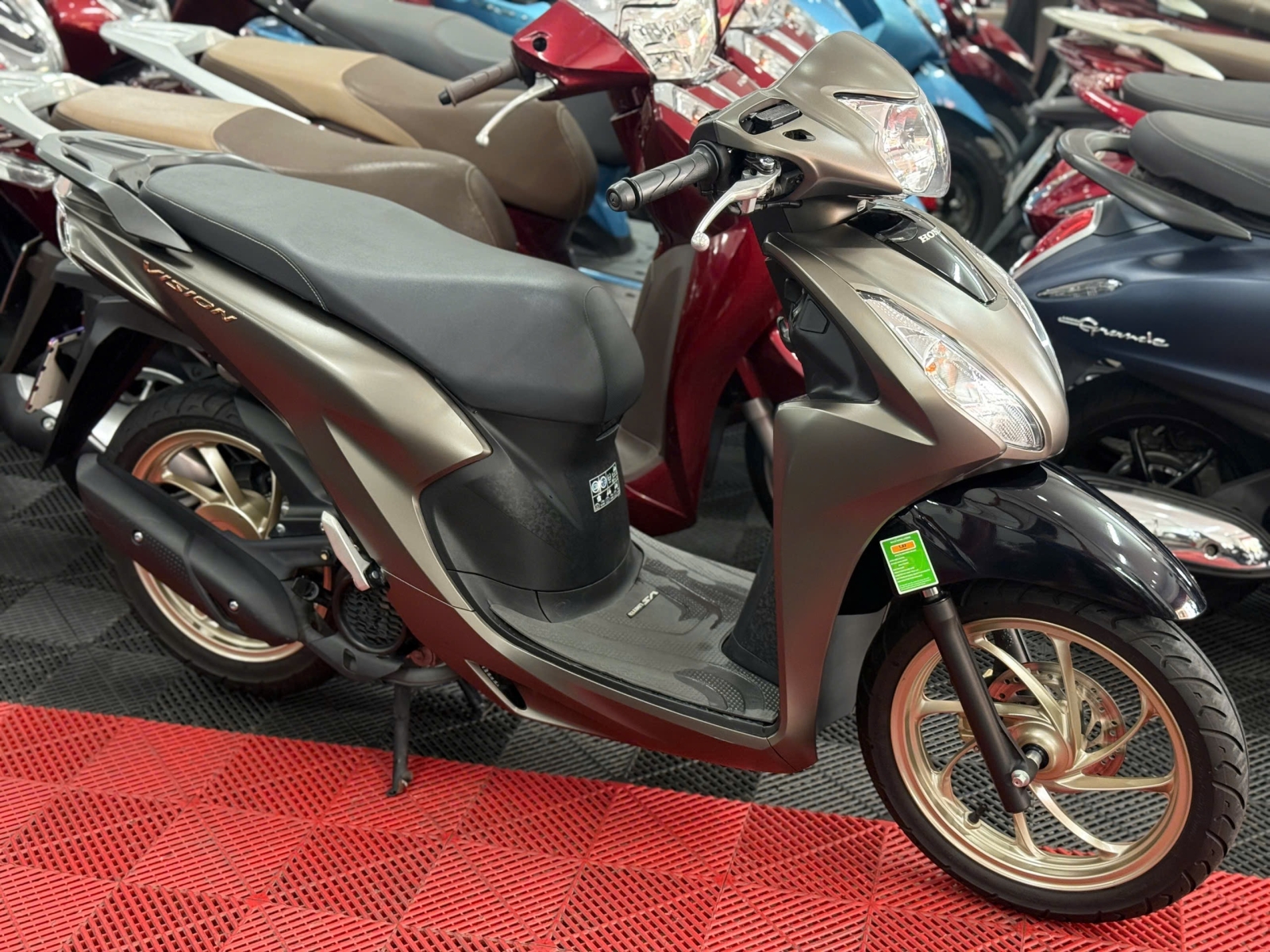 HONDA VISION 2026 SMK NÂU MÂM ĐỒNG 68AB-95485