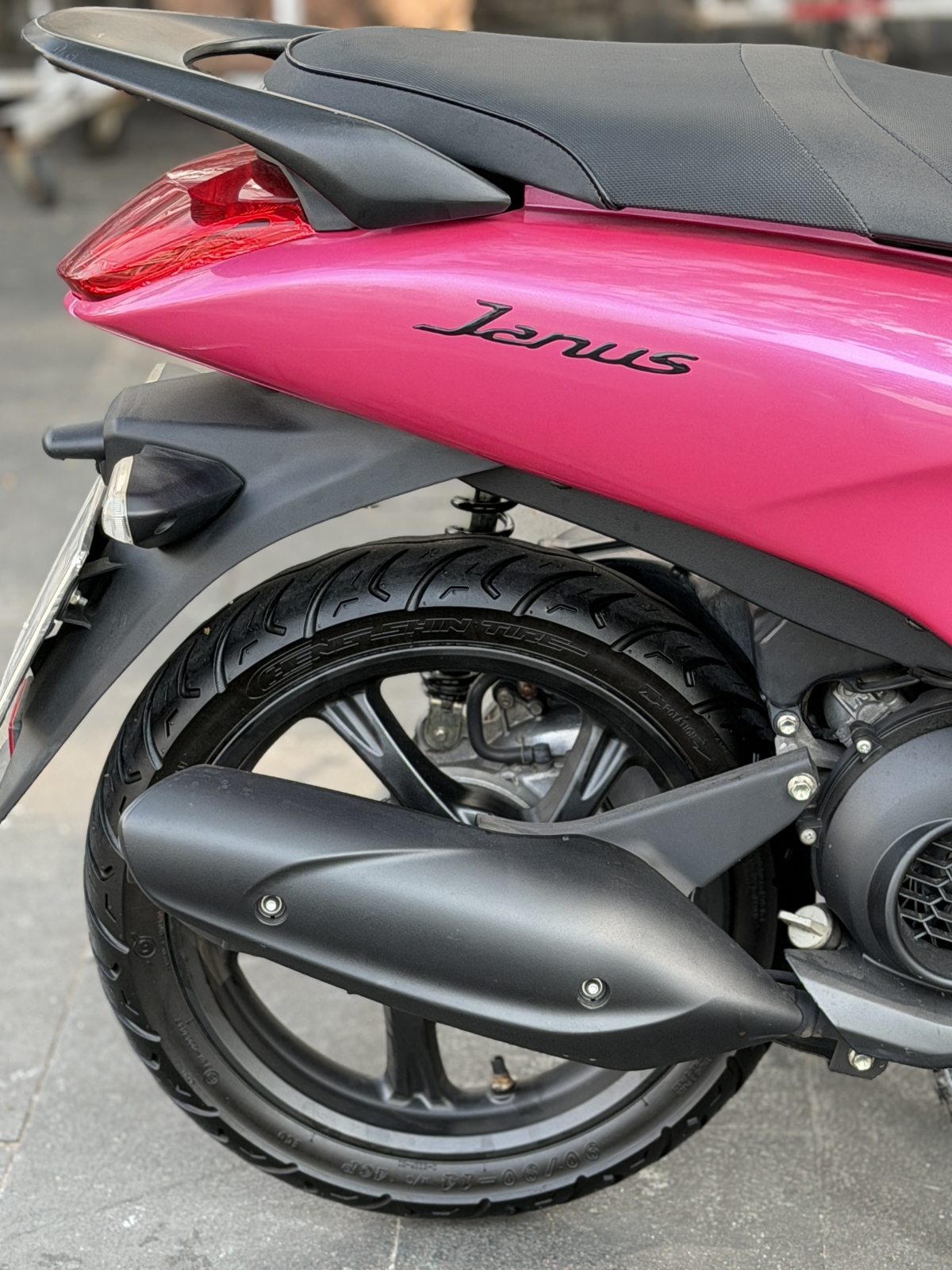 JANUS 2018 KHOÁ SMK BS 50Y1 29960