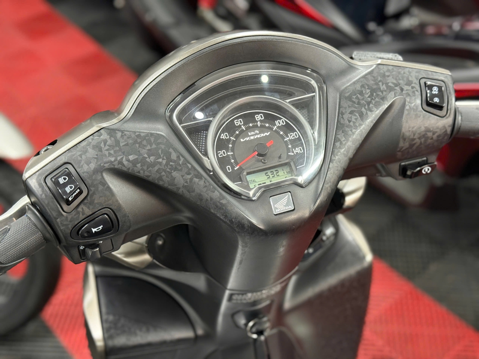 HONDA VISION 2025 SMK NÂU MÂM ĐỒNG 50AC-83615