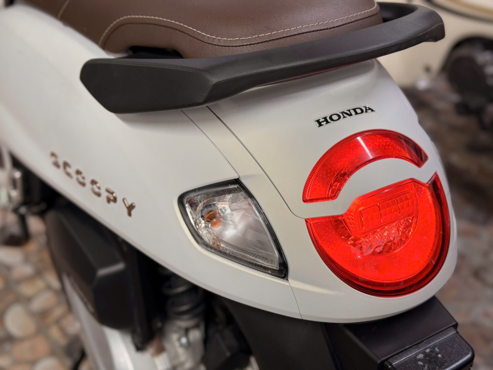HONDA SCOOPY 2026 SMK 1000KM 50AD-43099