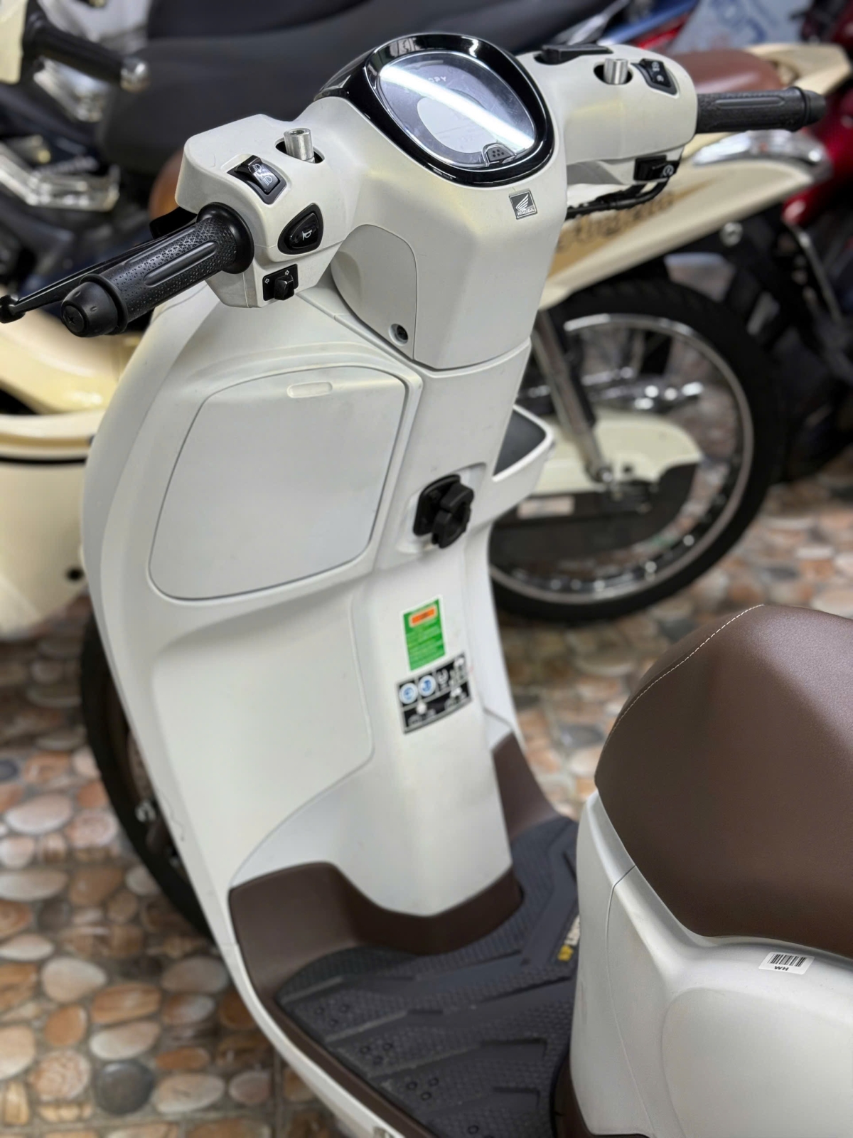 HONDA SCOOPY 2026 SMK 1000KM 50AD-43099
