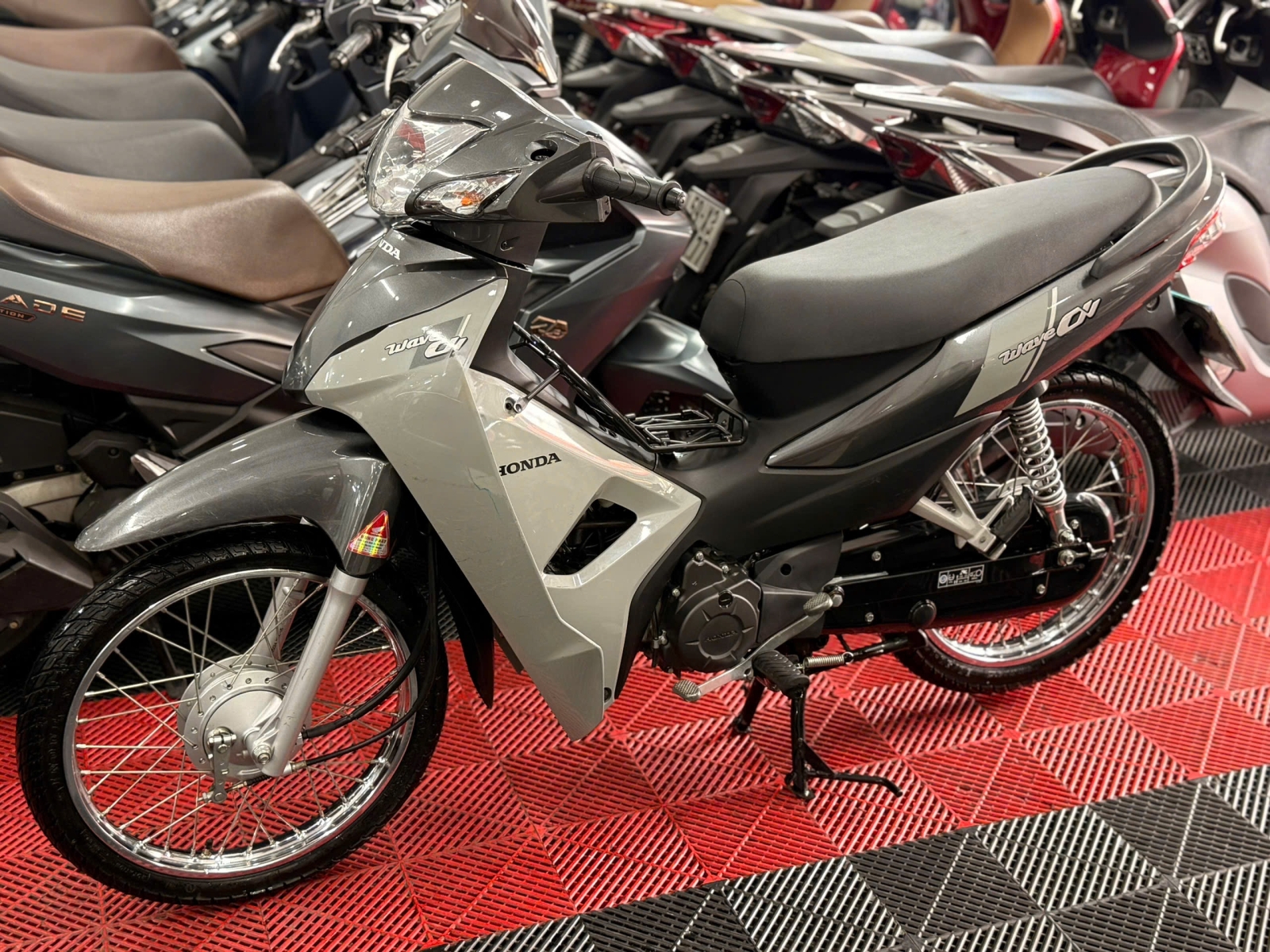 HONDA WAVE ALPHA 2025 6000KM 71AC-16002