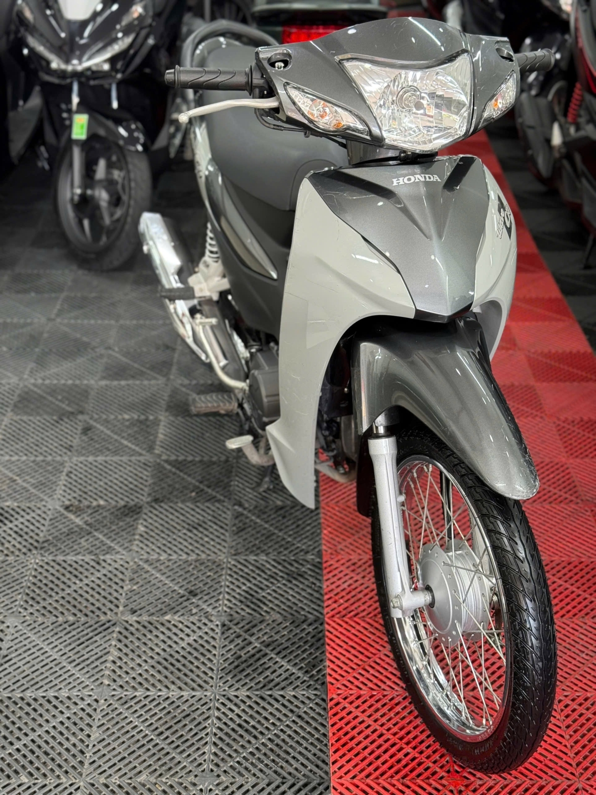 HONDA WAVE ALPHA 2025 6000KM 71AC-16002