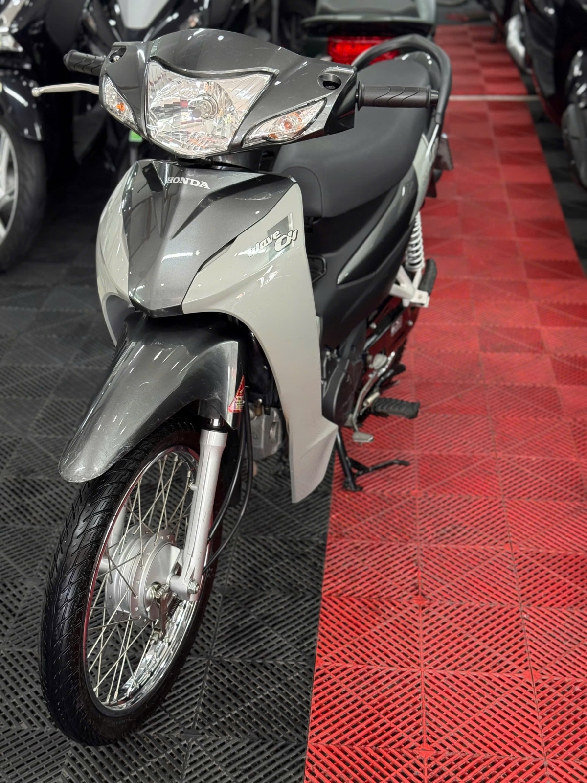 HONDA WAVE ALPHA 2025 6000KM 71AC-16002