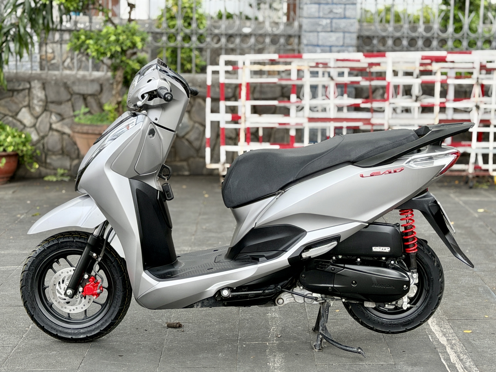 HONDA LEAD 2018 UP 4VAL BS 60G1 06213